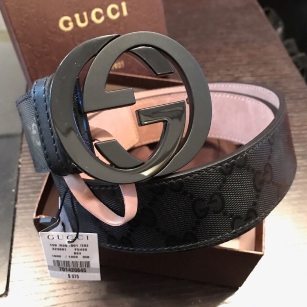 195$ Authentic Gucci belt size 28-32